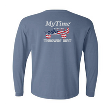 Load image into Gallery viewer, Jeep-Throwin' Dirt Long Sleeve Tee