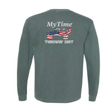 Load image into Gallery viewer, Jeep-Throwin' Dirt Long Sleeve Tee